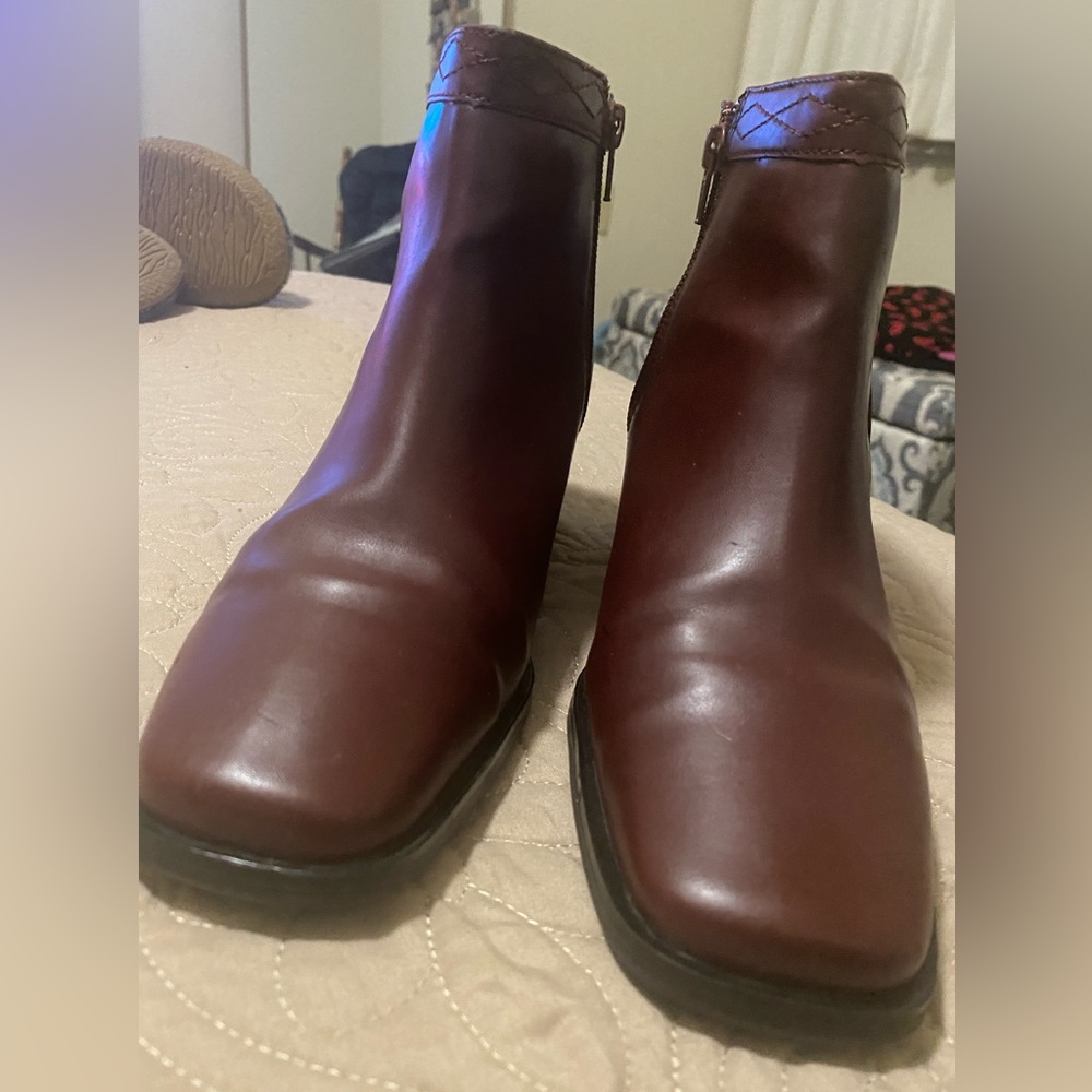 Expressions leather boots
